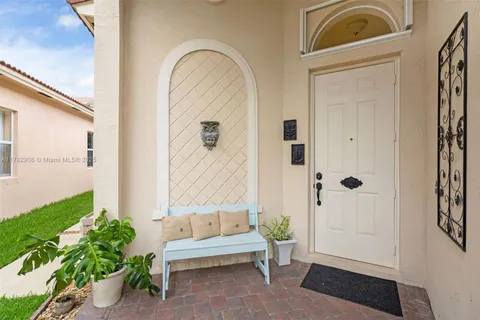 2223 Portofino Ave, Homestead FL 33033
