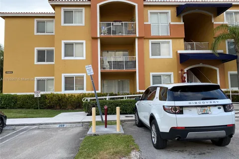 20950 SW 87th Ave # 101, Cutler Bay FL 33189