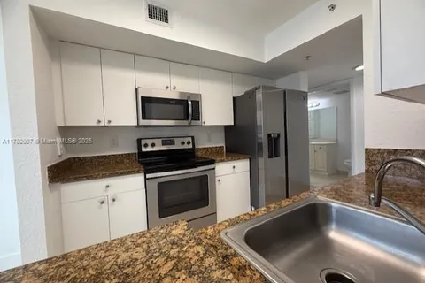 20950 SW 87th Ave # 101, Cutler Bay FL 33189