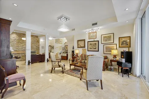 3340 NE 190th St # 1202, Aventura FL 33180