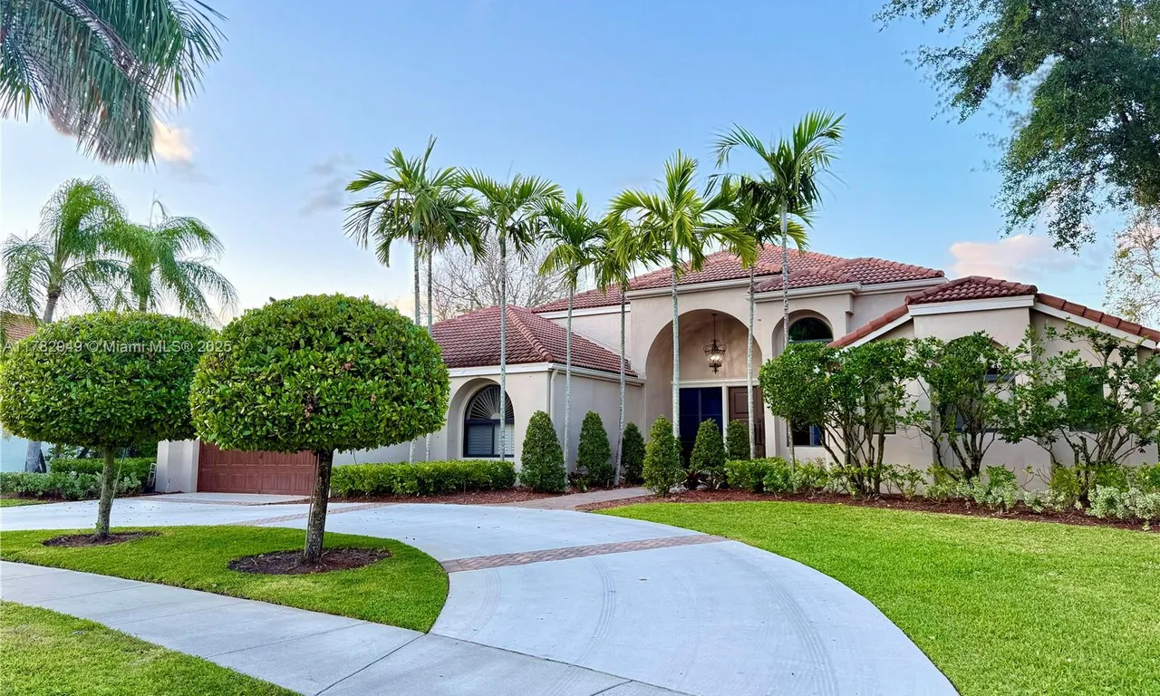 400 Alexandra Cir, Weston FL 33326