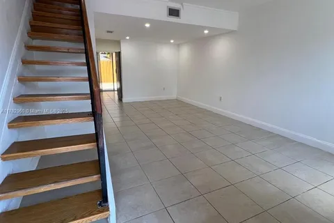 8251 NW 5th Ln # 282, Miami FL 33126
