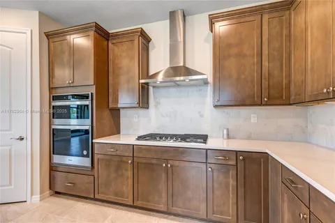 4480 Gramercy Dr, Oakland Park FL 33309