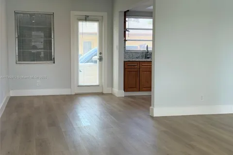 3525 Polk St # 5, Hollywood FL 33021