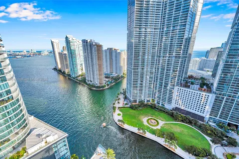 200 Biscayne Boulevard Way # 3307, Miami FL 33131