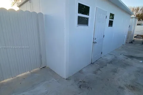 3501 NW 182nd St # 1, Miami Gardens FL 33056