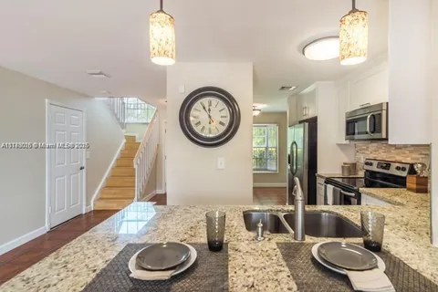 3871 NW 122nd Ter, Sunrise FL 33323