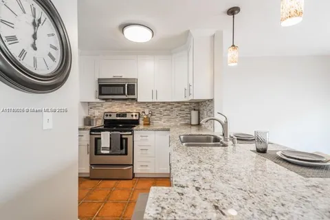 3871 NW 122nd Ter, Sunrise FL 33323