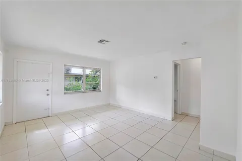 5831 Taylor St # 2, Hollywood FL 33021
