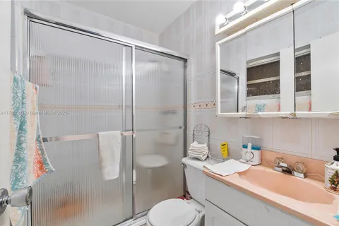 5831 Taylor St # 2, Hollywood FL 33021
