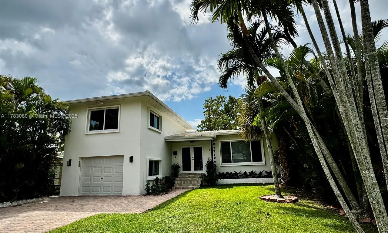 234 Washington Dr, Coral Gables FL 33133
