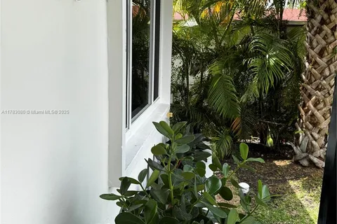 234 Washington Dr, Coral Gables FL 33133