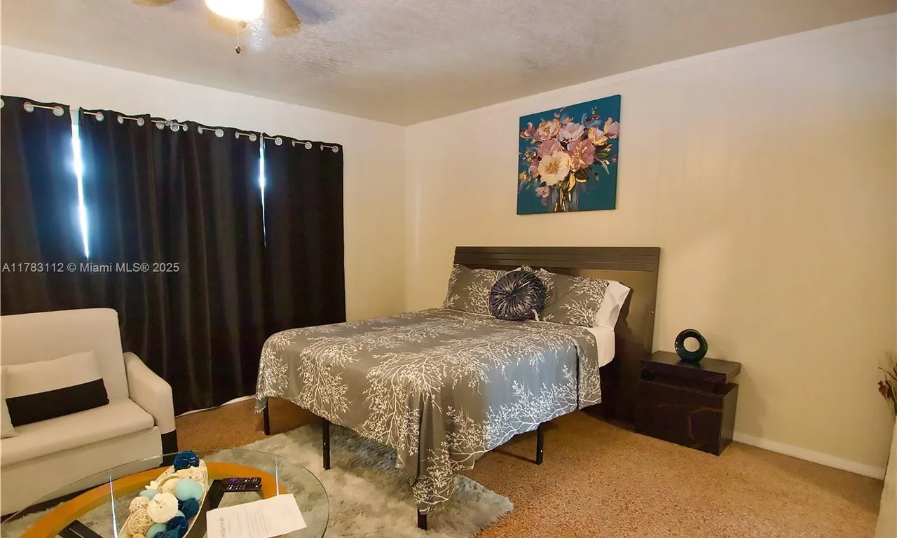 1934 Madison St # 4, Hollywood FL 33020