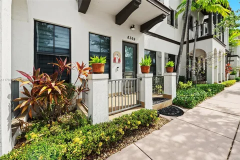 8369 NW 51st Ter, Doral FL 33166