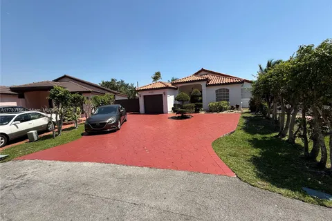 19851 NW 82nd Ct # 19851, Hialeah FL 33015