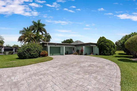 5721 Bayberry Ln, Tamarac FL 33319