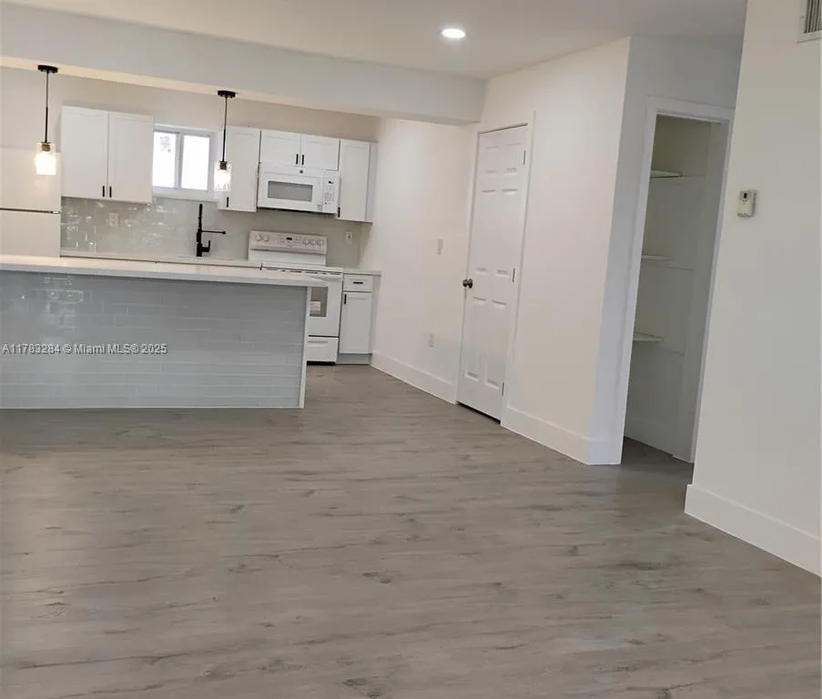 2155 SW 72nd Ave # 3, Miami FL 33155