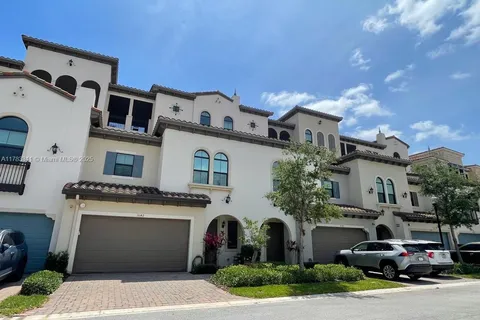 3142 NW 124th Way, Sunrise FL 33323