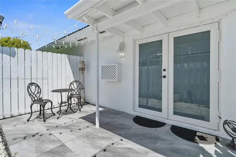 1204 SW 143rd Ct # B, Miami FL 33184