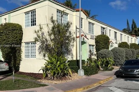 741 15th St # 4, Miami Beach FL 33139