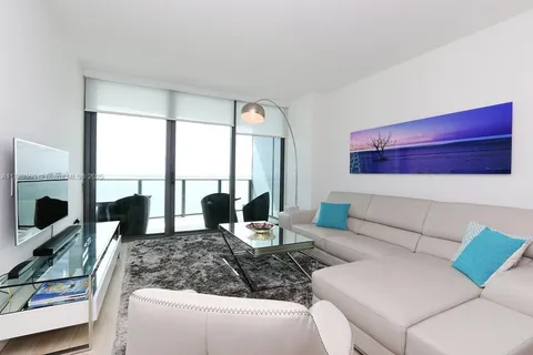 460 NE 28th St # 2305, Miami FL 33137
