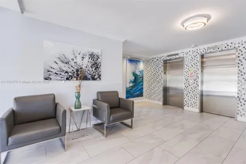 2671 S Course Dr # 506, Pompano Beach FL 33069