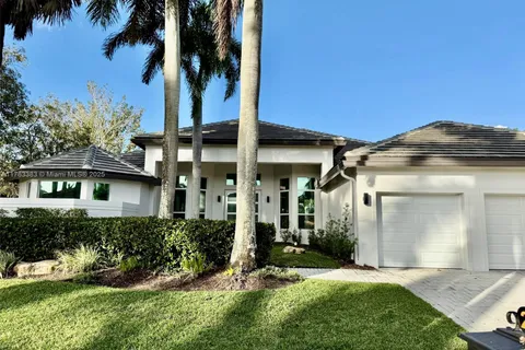 2523 Montclaire Cir # 2523, Weston FL 33327