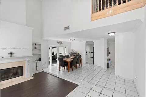 15133 SW 62nd St, Miami FL 33193