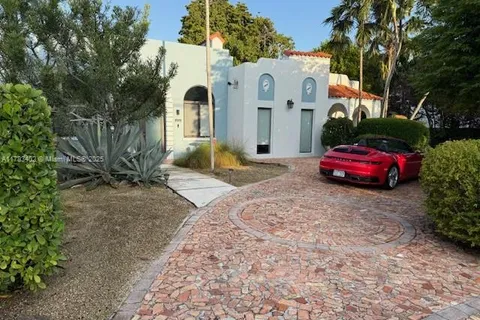 10760 NE 3rd Ave, Miami FL 33161
