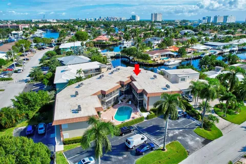 2201 SE 9th St # 108, Pompano Beach FL 33062