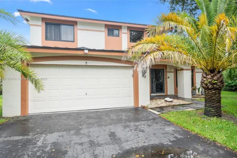 2481 N Riverdale Dr N # 0, Miramar FL 33025
