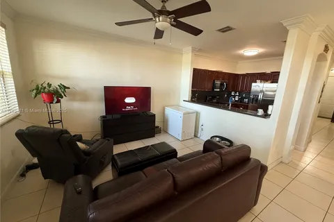 14905 SW 8th Ter # 14905, Miami FL 33194