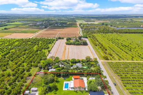 28505 SW 207th Ave, Homestead FL 33030