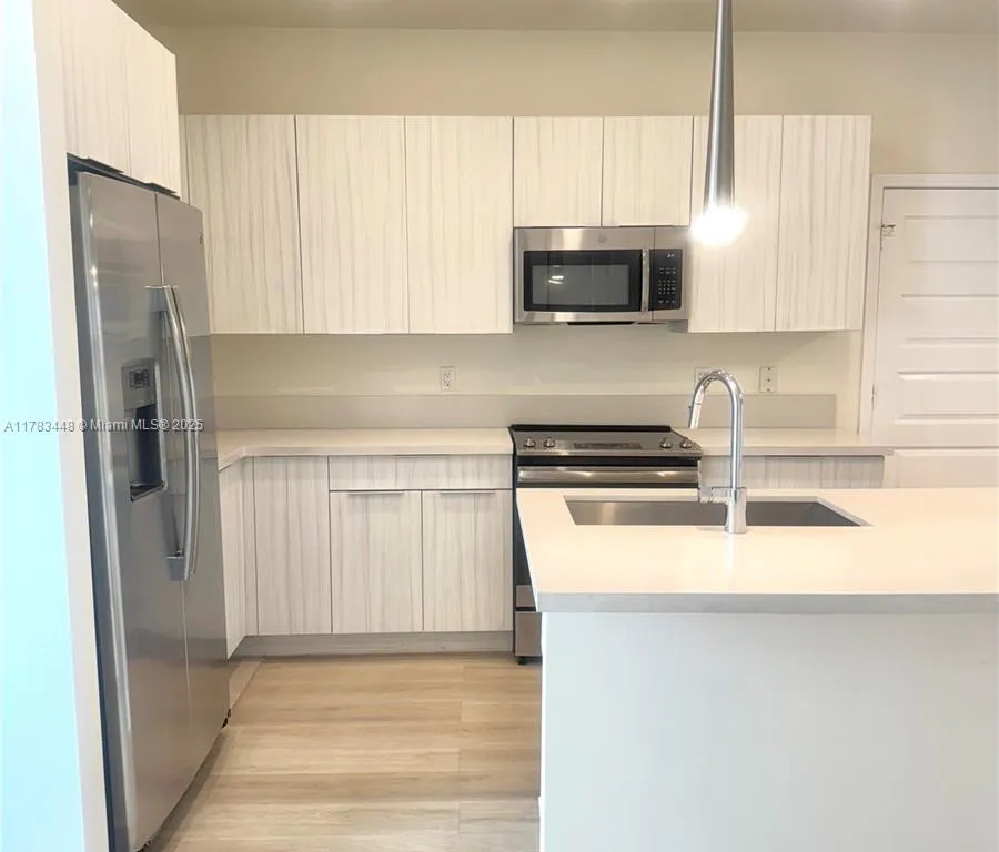 4700 NW 84th Ave # 47, Doral FL 33166