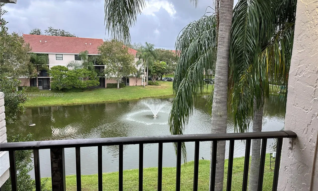 10135 W Sunrise Blvd # 306, Plantation FL 33322