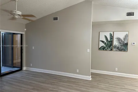 10135 W Sunrise Blvd # 306, Plantation FL 33322