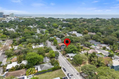 3624 Charles Ave, Miami FL 33133