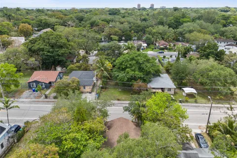 3624 Charles Ave, Miami FL 33133