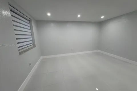 4655 Palm Ave # 133, Hialeah FL 33012