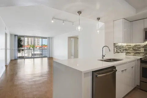 3605 NE 207th St # 3210, Aventura FL 33180