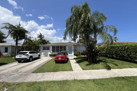 1847 Wiley St # B, Hollywood FL 33020