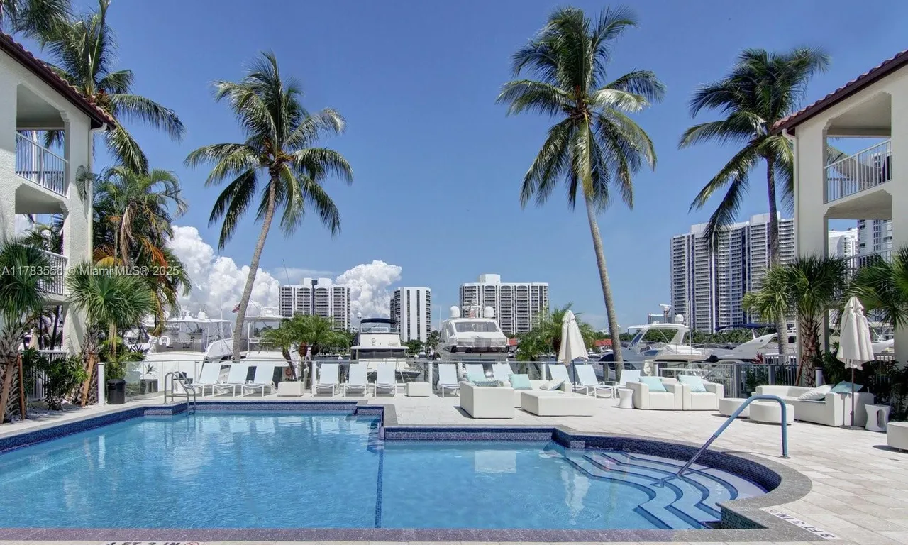 3605 NE 207th St # 1202, Aventura FL 33180