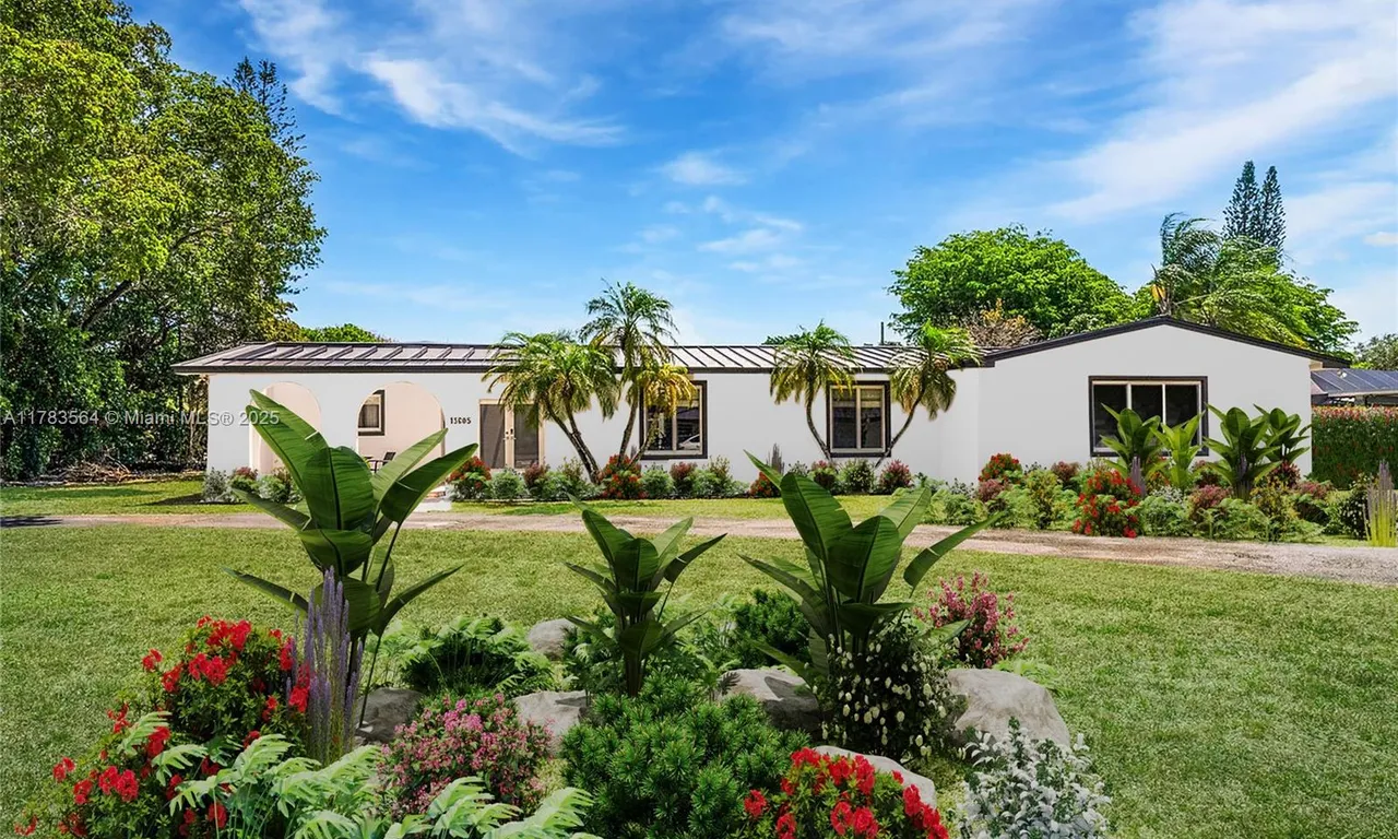 13605 SW 73rd Ave, Palmetto Bay FL 33158
