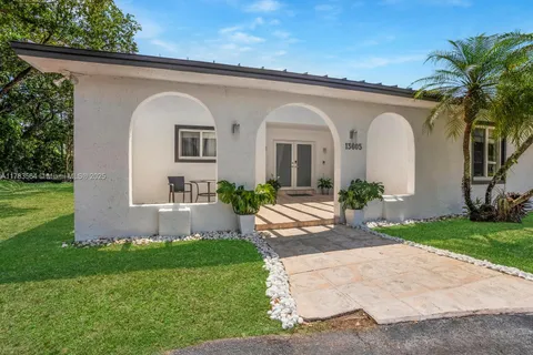 13605 SW 73rd Ave, Palmetto Bay FL 33158