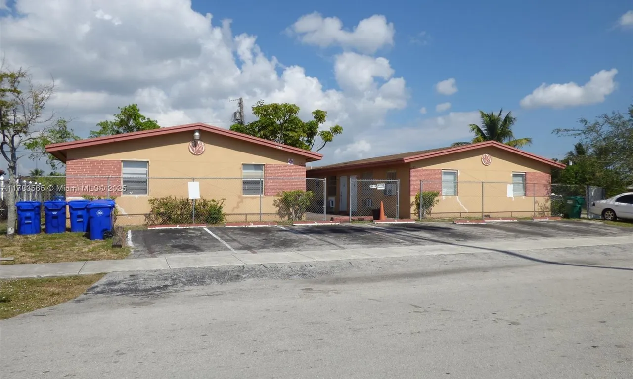 2451 NW 13th Ct # 3, Fort Lauderdale FL 33311