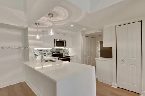 3605 NE 207th St # 1303, Aventura FL 33180