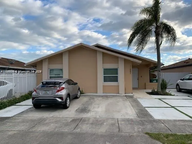 11882 SW 209th Ter, Miami FL 33177