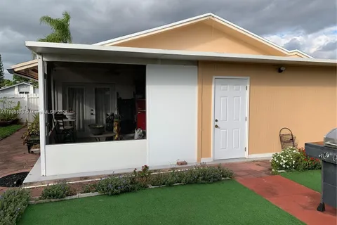 11882 SW 209th Ter, Miami FL 33177