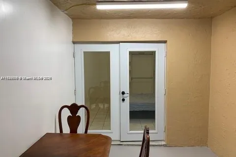 11882 SW 209th Ter, Miami FL 33177