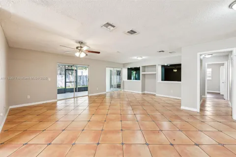 9219 SW 1st Pl, Boca Raton FL 33428
